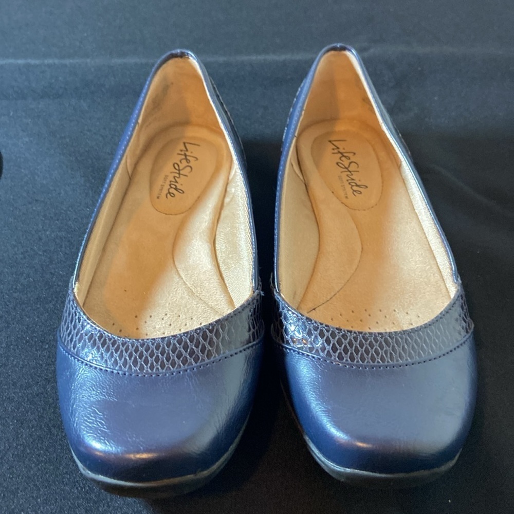 Life Stride Navy Blue Flat Shoes